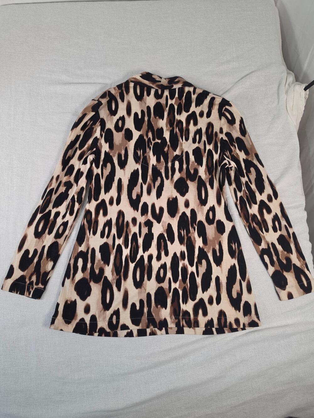 Chico's Leopard Animal Print Long Sleeve Top Size 00P